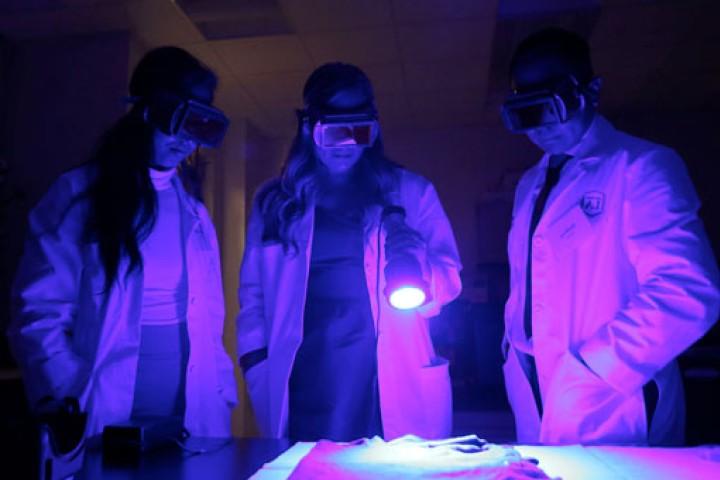 black light lab in Hertzberg-Davis Forensic Science Center